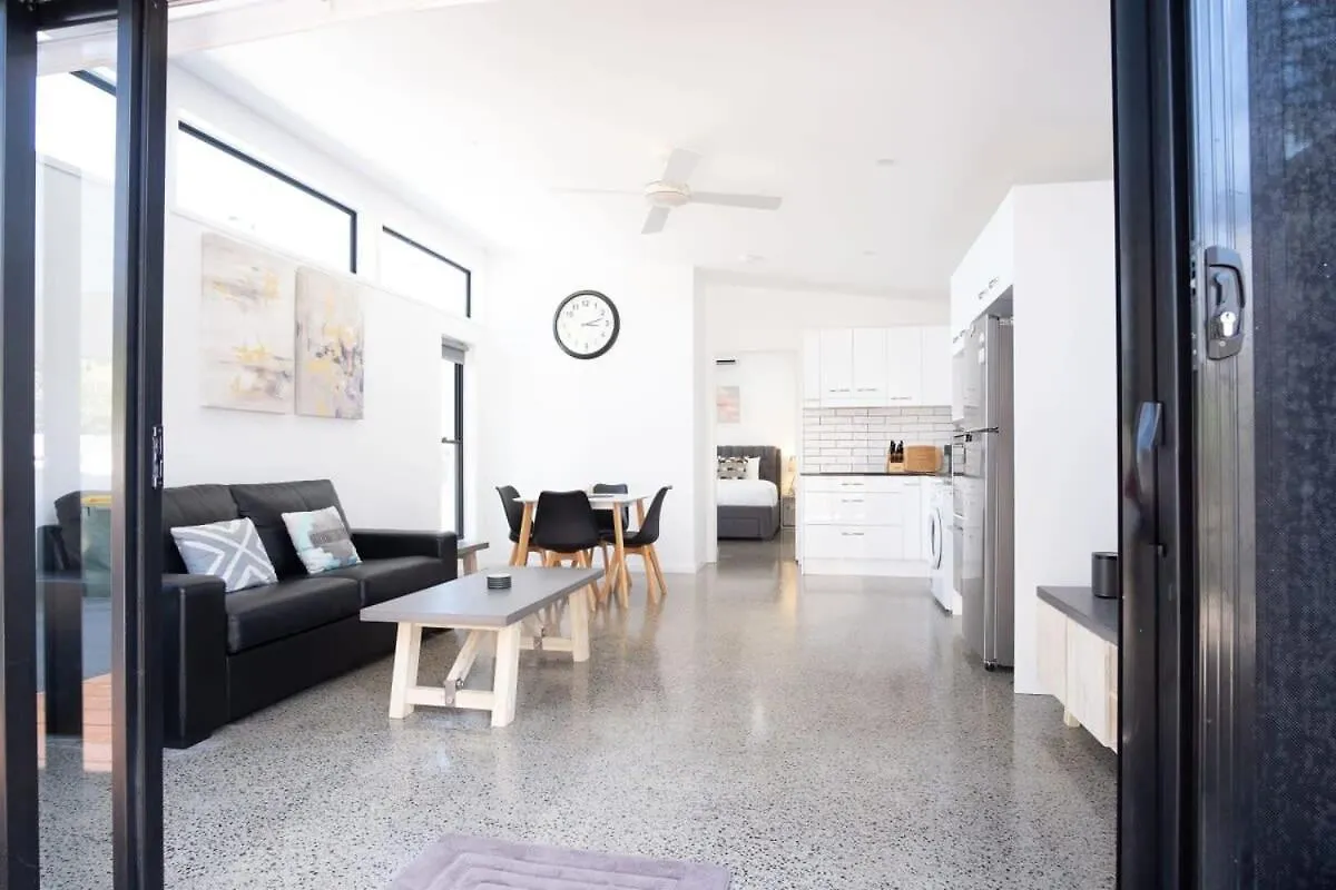 Holiday home Pet Friendly Family Home With Pool - Walk To Warana Beach Buddina Australia