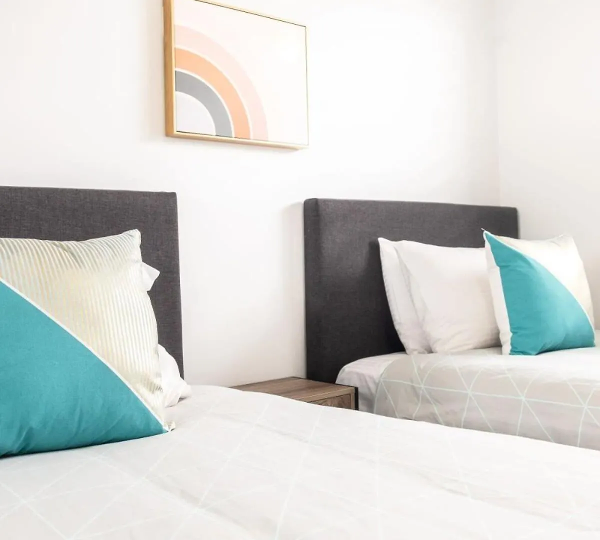 Holiday home Pet Friendly Family Home With Pool - Walk To Warana Beach Buddina